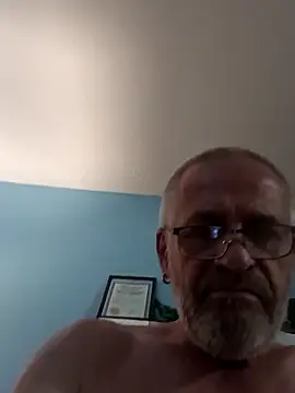 Snapshot of geilerschwanz64 chatting on March 17, 10:40 pm geilerschwanz64 online show from March 17, 10:40 pm