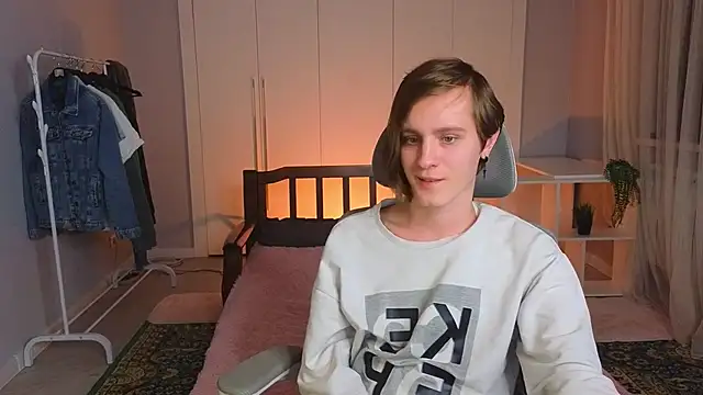 nikompell online show from March 14, 6:50 pm