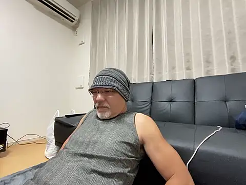 Grandpa29hijii online show from October 15, 1:30 pm