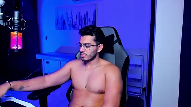 BrunoD31 online show from October 18, 6:18 am