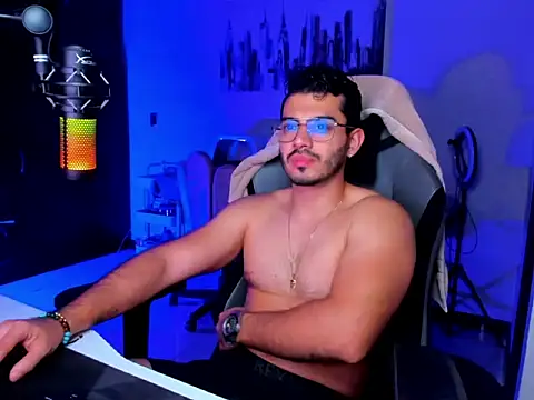 BrunoD31 online show from February 14, 4:40 am