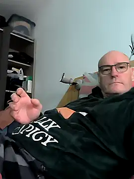 bogland33 online show from December 26, 10:37 am