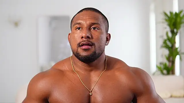 CallumMuscle online show from May 31, 5:01 pm