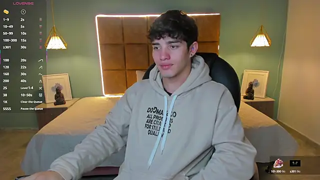 AlejooTwink online show from October 9, 3:11 am