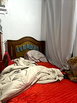 Snapshot of Leo_bunny_hot chatting on September 25, 7:13 pm Leo bunny hot online show from September 25, 7:13 pm