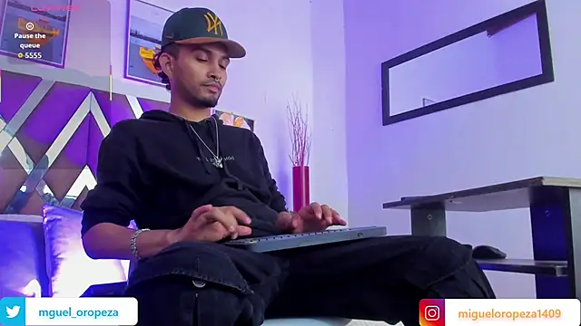  miguel0 online show from October 9, 7:08 pm