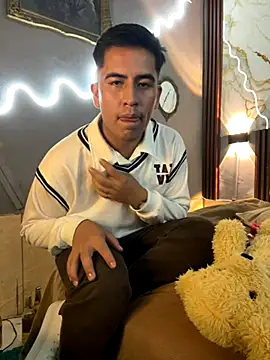 roguer darkk online show from October 3, 7:57 am