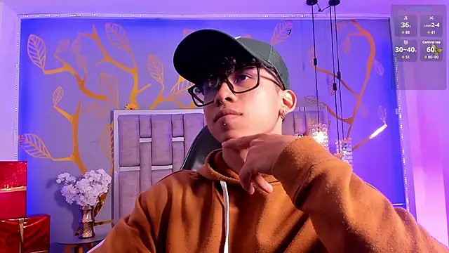 AkazaBoy  online show from December 16, 3:57 am