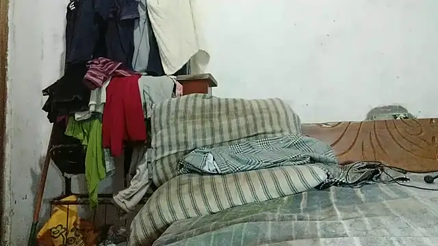 SLFUCKBOY69 online show from October 18, 5:40 pm