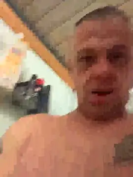 JakubW79 online show from October 18, 3:33 am