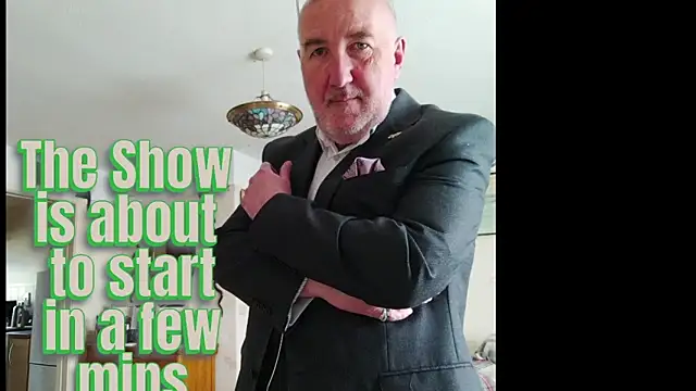 Adamdaddybear online show from April 1, 1:41 pm