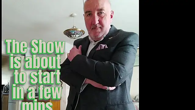 Adamdaddybear online show from July 11, 6:48 am