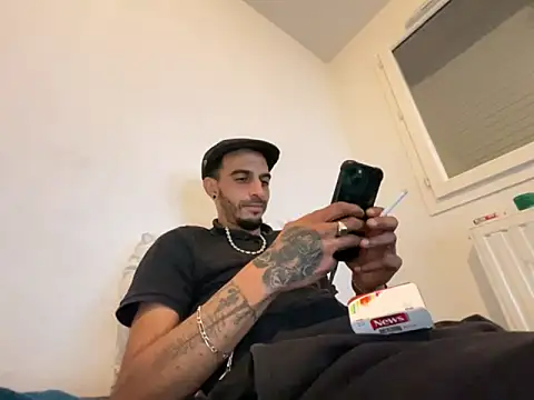 Rebeu313 online show from October 16, 9:34 pm