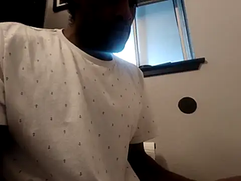 DevinToore online show from November 25, 5:48 pm