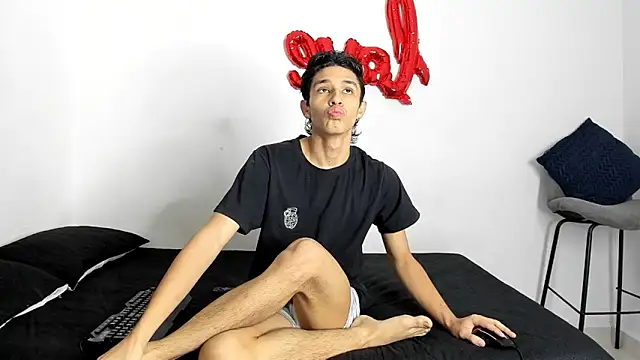 evanscollins online show from October 18, 8:14 pm