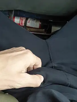 Guy4ladys69 online show from June 11, 6:22 am
