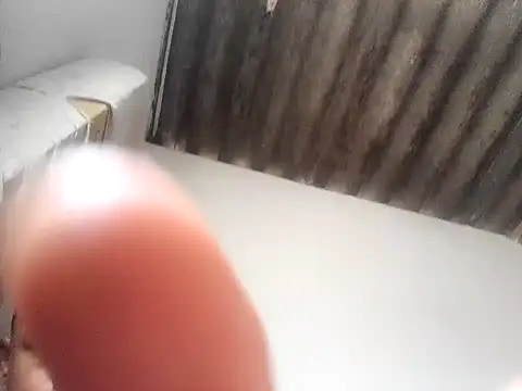 Snapshot of eomaisnovo0 chatting on February 23, 1:05 pm eomaisnovo0 online show from February 23, 1:05 pm