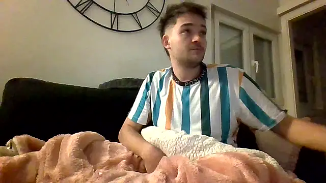 zxzzz29 online show from February 13, 5:37 am