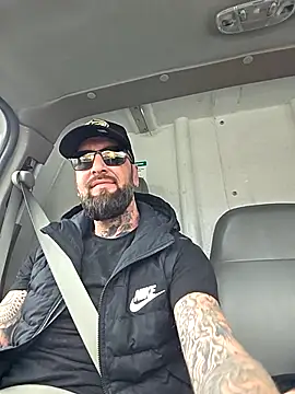 Beardedtattood online show from October 30, 3:13 pm