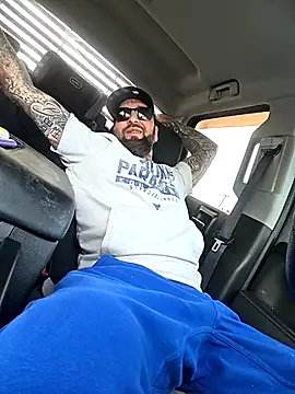 Beardedtattood online show from October 12, 2:00 pm