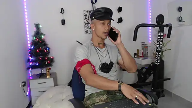 Leonard Price online show from December 3, 2:16 pm