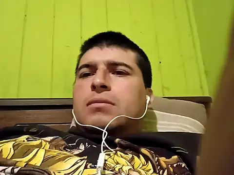 chilehorny1995 online show from January 7, 5:35 am