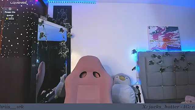 jacks hotter online show from November 24, 10:33 pm