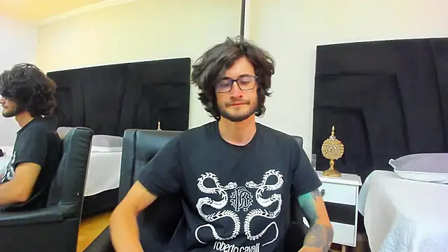 Loggan donnelly online show from March 10, 7:50 pm