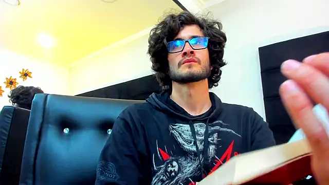 Loggan donnelly online show from February 26, 10:07 pm