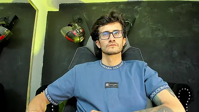 Loggan donnelly online show from September 10, 9:13 pm