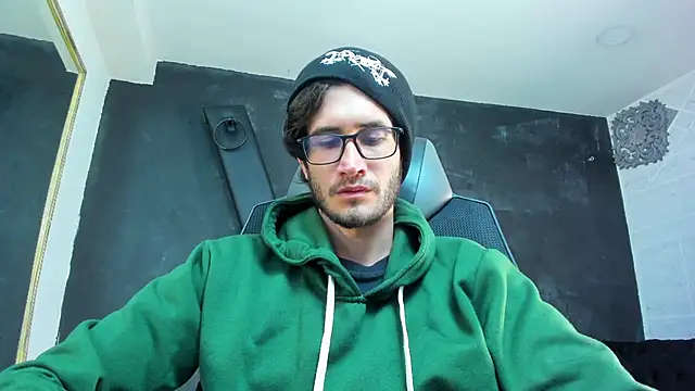 Loggan donnelly online show from October 3, 7:52 pm