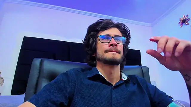 Loggan donnelly online show from January 12, 8:14 pm