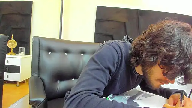 Loggan donnelly online show from March 6, 8:59 pm