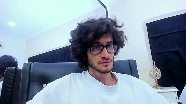 Loggan donnelly online show from January 30, 8:42 pm