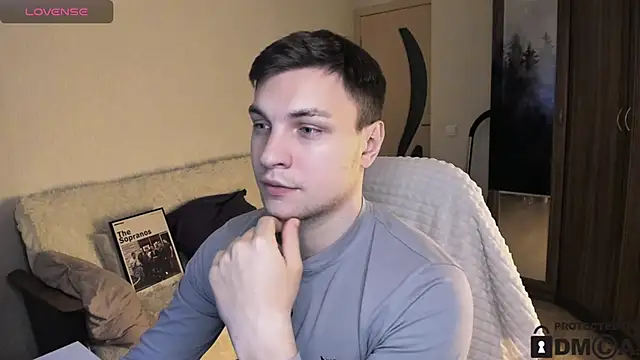 handsome guy01 online show from October 12, 7:08 pm