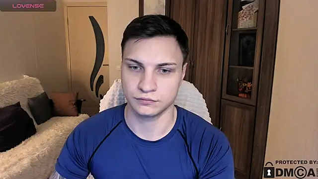 handsome guy01 online show from November 14, 6:09 pm