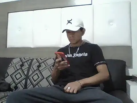 oiram27 online show from October 25, 10:55 pm