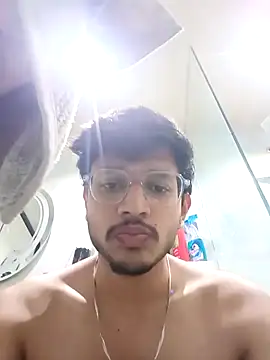 skinnyyyyyyyyy online show from February 17, 4:44 am