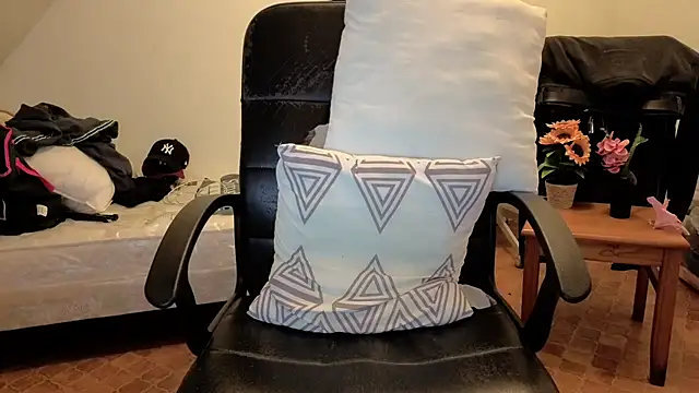 SteveStiffbone online show from November 12, 5:51 pm