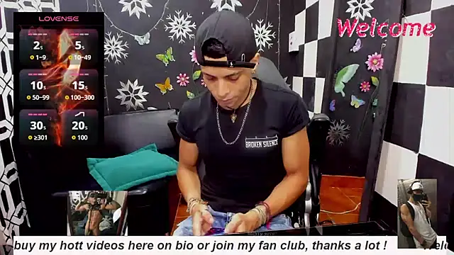 MikeRose94 online show from September 27, 3:54 pm