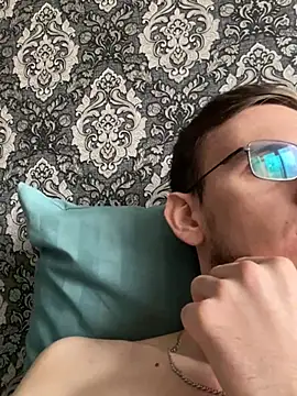 GrahamSouth online show from March 21, 8:28 am