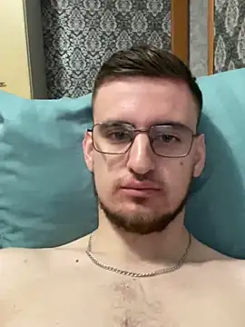 GrahamSouth online show from December 19, 3:18 am