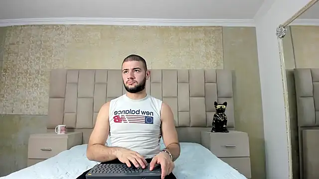 MaximusDick1  online show from October 21, 3:20 am