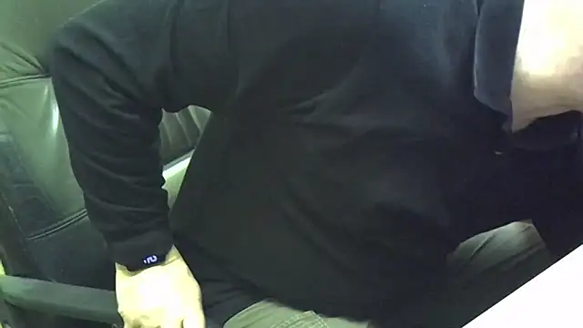 nikdov3 online show from December 15, 5:15 am