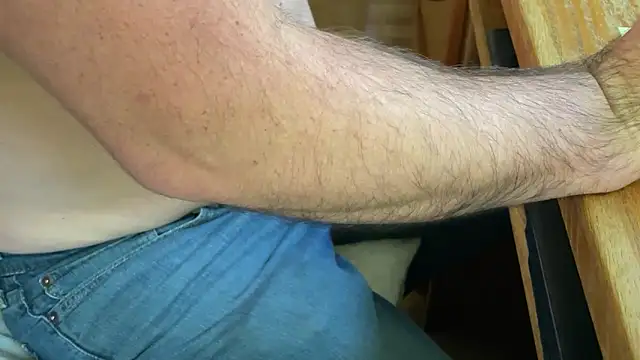 Snapshot of ThickGrowerDad chatting on November 1, 8:35 pm ThickGrowerDad online show from November 1, 8:35 pm