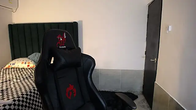 man dur07 online show from October 19, 11:52 pm