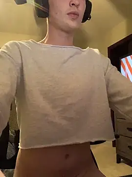 YourFavTwinkie online show from February 8, 2:17 am