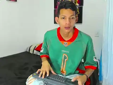 Gekobad online show from December 25, 3:38 pm