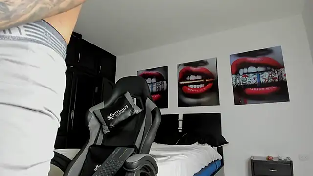 CbumDick online show from November 2, 8:02 pm