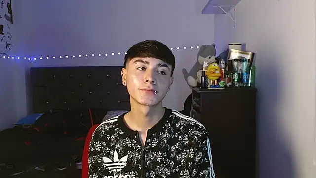 Im juanda online show from December 23, 8:57 pm